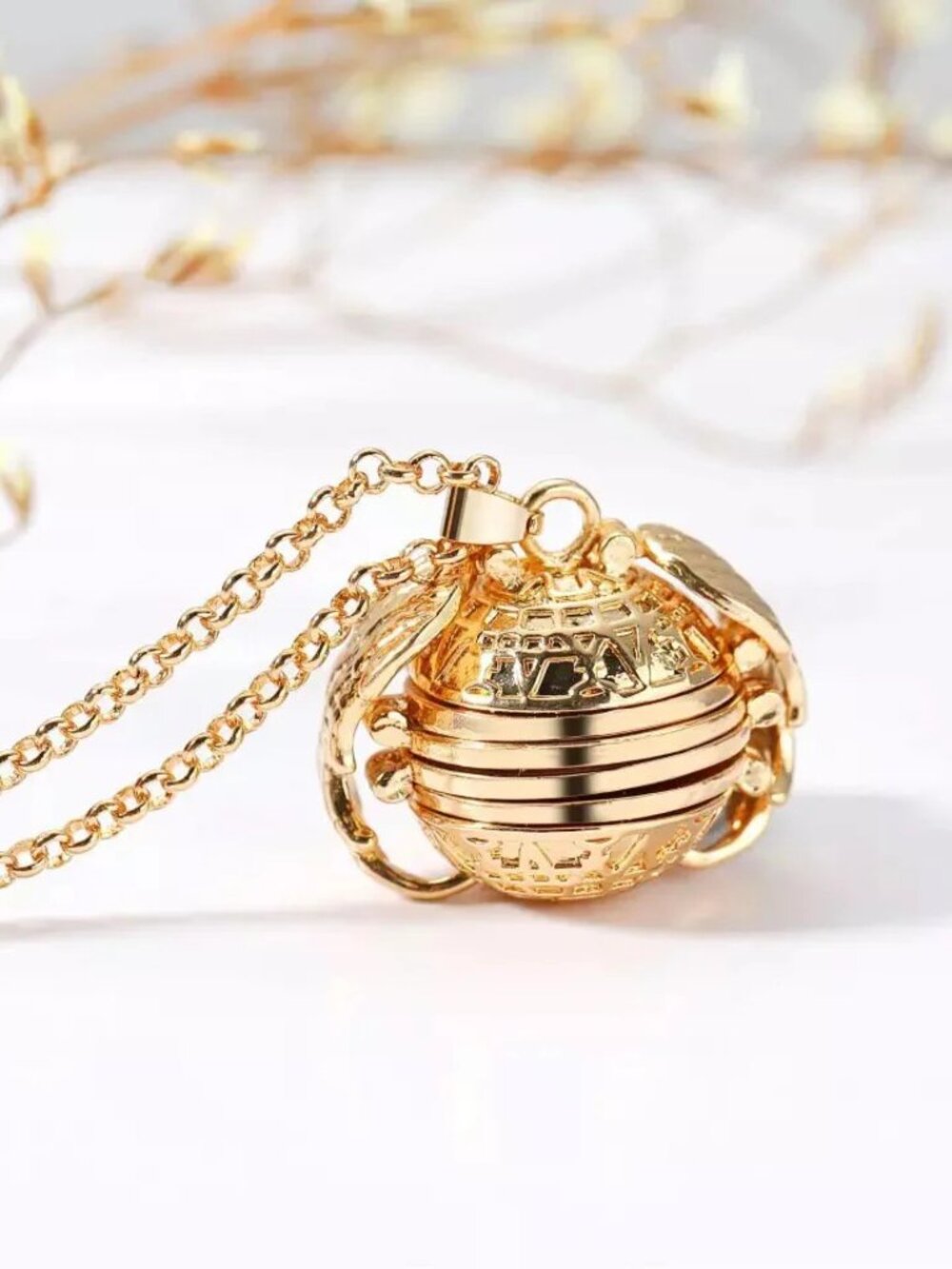 Gold Silver Picture Locket Necklace Hidden Photo Pendant Memory Keepsake Gift - Picture 2 of 6